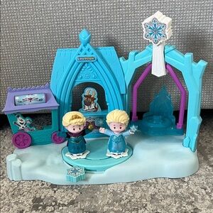 Fisher-Price Frozen Playset with figures